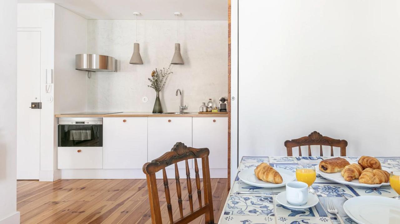 Cozy Lisbon Graca Apartment Luaran gambar